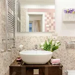 Apartamento Orchidea Bianca, A 2 Bedrooms 2 Bathrooms Understated Luxury With A Welcoming Ambience