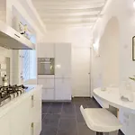 Apartamento Orchidea Bianca, A 2 Bedrooms 2 Bathrooms Understated Luxury With A Welcoming Ambience