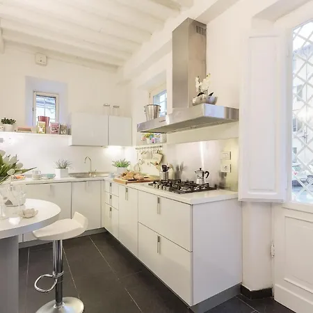 Orchidea Bianca, A 2 Bedrooms 2 Bathrooms Understated Luxury With A Welcoming Ambience Apartmán *